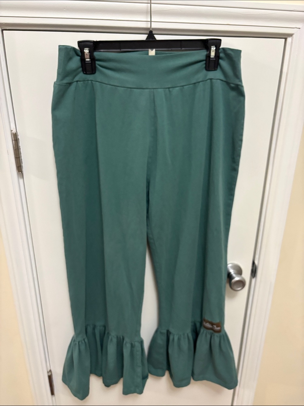 Matilda Jane Ruffle Hem Wide-Leg Pants in Teal Green size XL